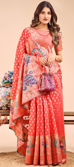 Pink and Majenta color Saree in Cotton fabric with Weaving work