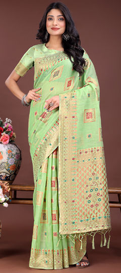 Green color Saree in Cotton fabric with Weaving work