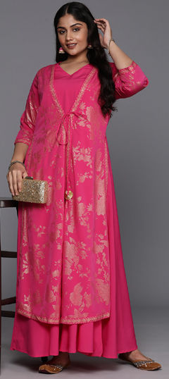 Pink and Majenta color Dress in Crepe Silk fabric with Floral, Printed work