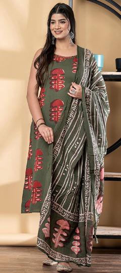 Green color Salwar Kameez in Cotton fabric with Printed, Sequence work
