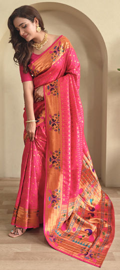Pink and Majenta color Saree in Silk fabric with Weaving work