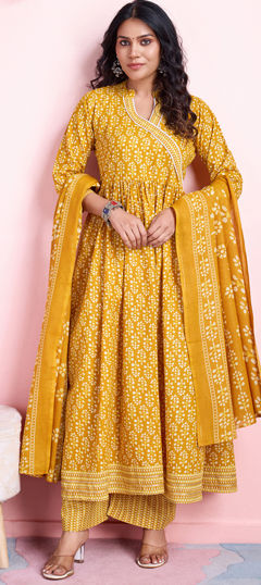 Yellow color Salwar Kameez in Cotton fabric with Lace, Printed work