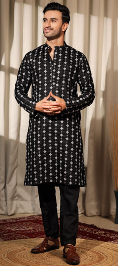Black and Grey color Kurta Pyjamas in Viscose fabric with Embroidered, Thread work