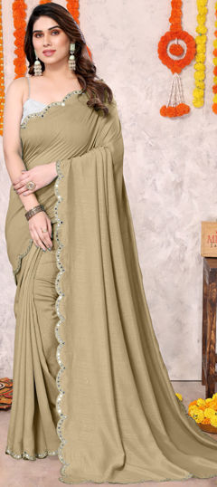 Gold color Saree in Blended, Silk fabric with Thread work