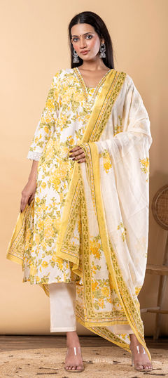 Green, Yellow color Salwar Kameez in Cotton fabric with Floral, Printed work