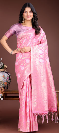 Pink and Majenta color Saree in Cotton fabric with Weaving work