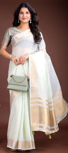 Green color Saree in Cotton fabric with Weaving work