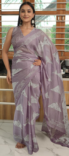 Pink and Majenta color Saree in Chiffon fabric with Block Print work