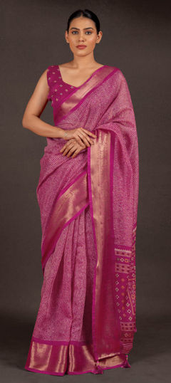 Pink and Majenta color Saree in Blended Cotton fabric with Printed work