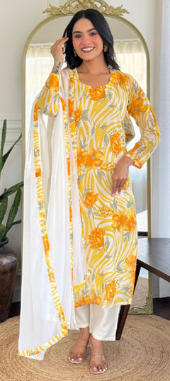 Yellow color Salwar Kameez in Georgette fabric with Floral, Printed work