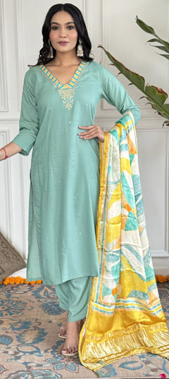 Green color Salwar Kameez in Viscose fabric with Embroidered, Resham, Thread work