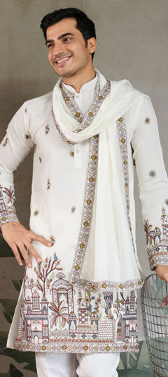 White and Off White color Kurta in Viscose fabric with Embroidered, Sequence, Thread work