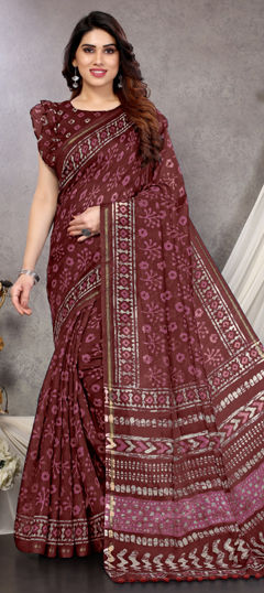Red and Maroon color Readymade Saree in Blended Cotton fabric with Printed work