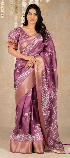 Purple and Violet color Saree in Silk cotton fabric with Printed work