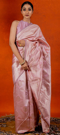 Pink and Majenta color Saree in Blended, Silk fabric with Weaving work