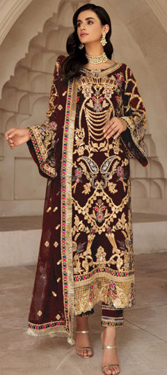 Yellow color Salwar Kameez in Georgette fabric with Embroidered, Sequence, Stone, Thread work