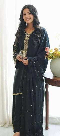 Green color Salwar Kameez in Faux Georgette fabric with Bugle Beads, Sequence, Thread work