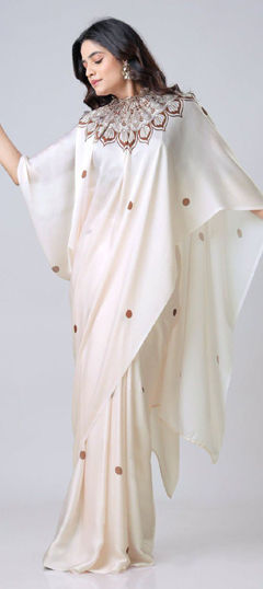 White and Off White color Saree in Georgette fabric with Digital Print work