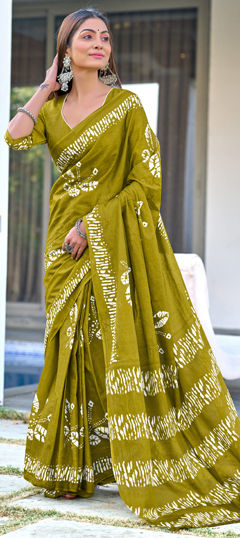 Green color Saree in Cotton fabric with Printed work