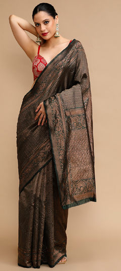Green color Saree in Art Silk fabric with Weaving work