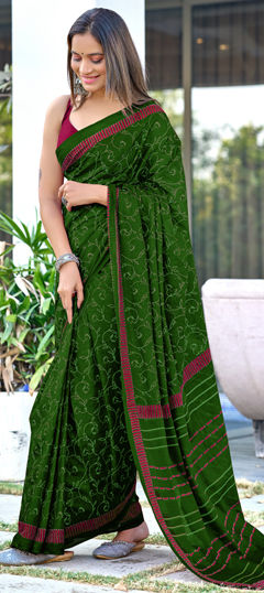 Green color Saree in Cotton, Malmal fabric with Printed work