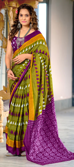 Green color Saree in Cotton, Malmal fabric with Block Print work