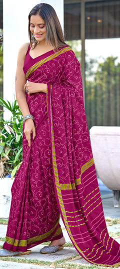 Pink and Majenta color Saree in Cotton, Malmal fabric with Printed work