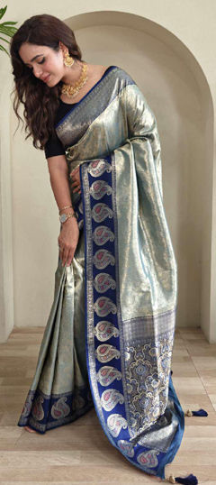 Black and Grey color Saree in Silk fabric with Weaving work