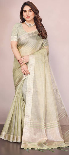 Green color Saree in Jacquard fabric with Weaving work