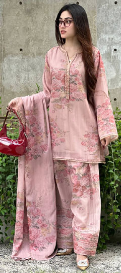 Pink and Majenta color Salwar Kameez in Faux Georgette fabric with Floral, Printed work