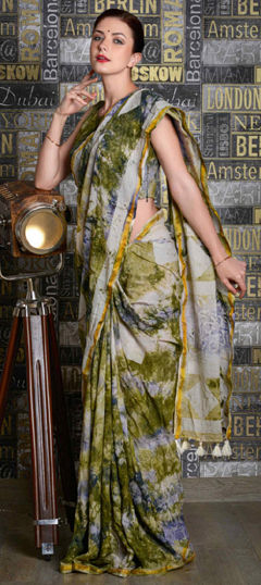 Green color Saree in Viscose fabric with Printed work