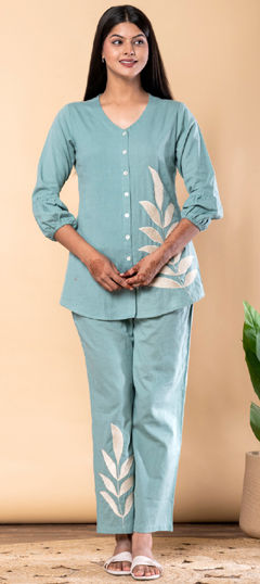 Green color Co-ords Set in Cotton Flex fabric with Embroidered, Resham work