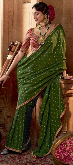 Green color Saree in Viscose fabric with Lace work