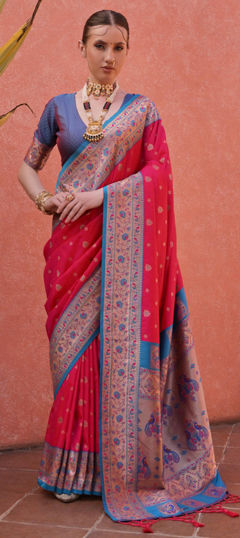 Red and Maroon color Saree in Banarasi Silk fabric with Weaving work