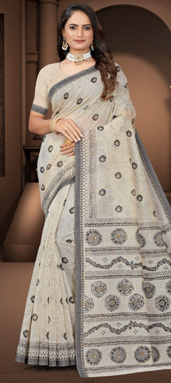 Beige and Brown color Saree in Cotton fabric with Printed work