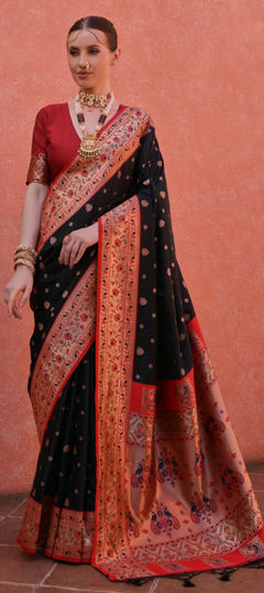 Black and Grey color Saree in Banarasi Silk fabric with Weaving work
