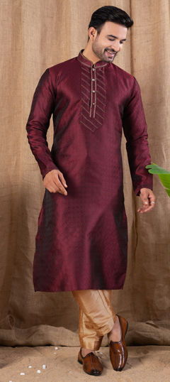Red and Maroon color Kurta Pyjamas in Jacquard fabric with Thread, Weaving work