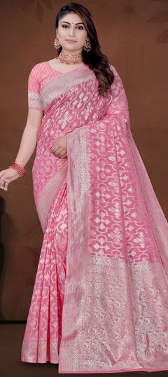 Pink and Majenta color Saree in Cotton fabric with Weaving work