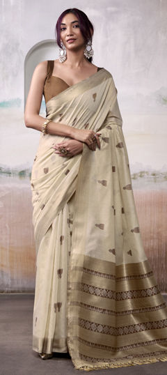 Beige and Brown color Saree in Cotton fabric with Weaving work