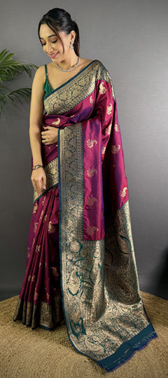 Pink and Majenta color Saree in Banarasi Silk fabric with Weaving work