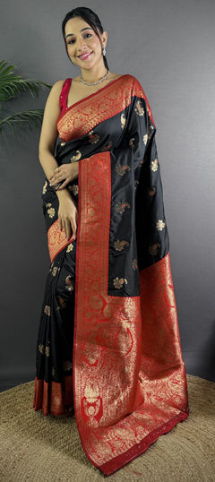Black and Grey color Saree in Banarasi Silk fabric with Weaving work