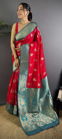 Red and Maroon color Saree in Banarasi Silk fabric with Weaving work
