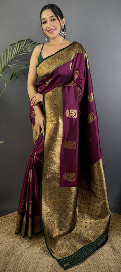 Pink and Majenta color Saree in Banarasi Silk fabric with Weaving work