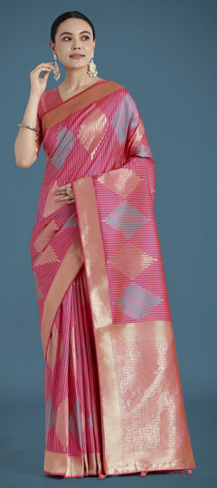 Pink and Majenta color Saree in Banarasi Silk fabric with Weaving work