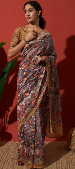 Purple and Violet color Saree in Silk cotton fabric with Digital Print work