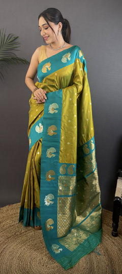 Green color Saree in Banarasi Silk fabric with Weaving work