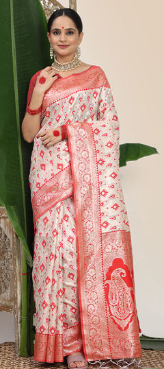 Red and Maroon, White and Off White color Saree in Cotton, Linen fabric with Weaving work