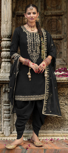 Black and Grey color Salwar Kameez in Viscose fabric with Embroidered, Sequence, Thread work