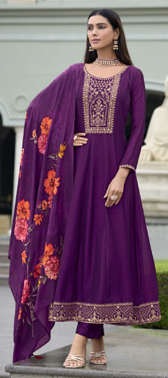 Green color Salwar Kameez in Silk fabric with Embroidered, Sequence, Zari work