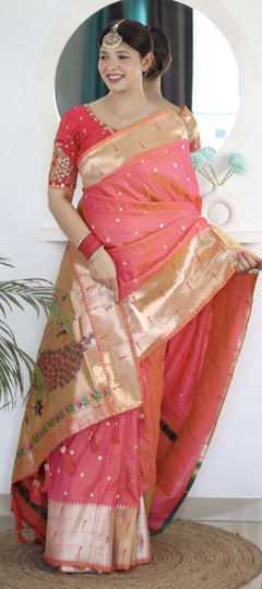 Pink and Majenta color Saree in Silk fabric with Weaving, Zari work